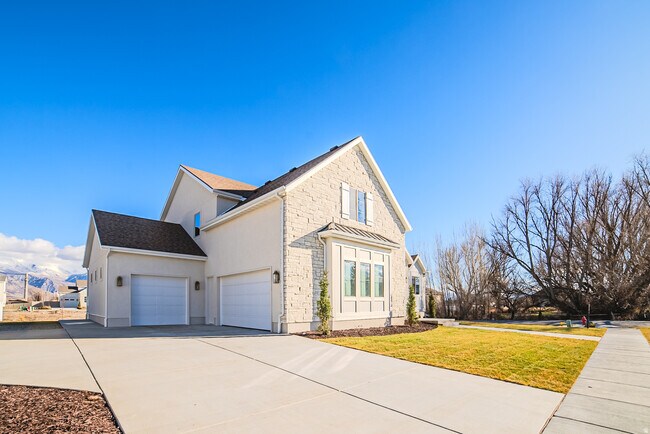 Building Photo - 793 S 350 E