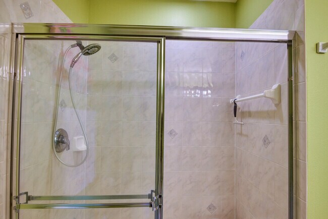 Building Photo - 400 Canopy Walk Ln