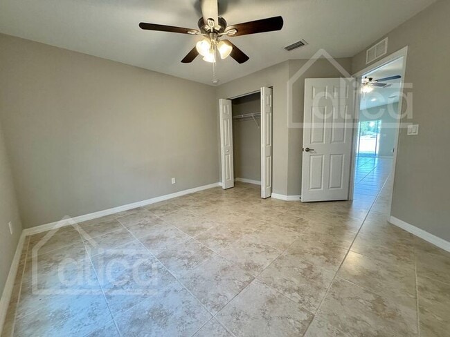 Building Photo - 3271 Hale Ave