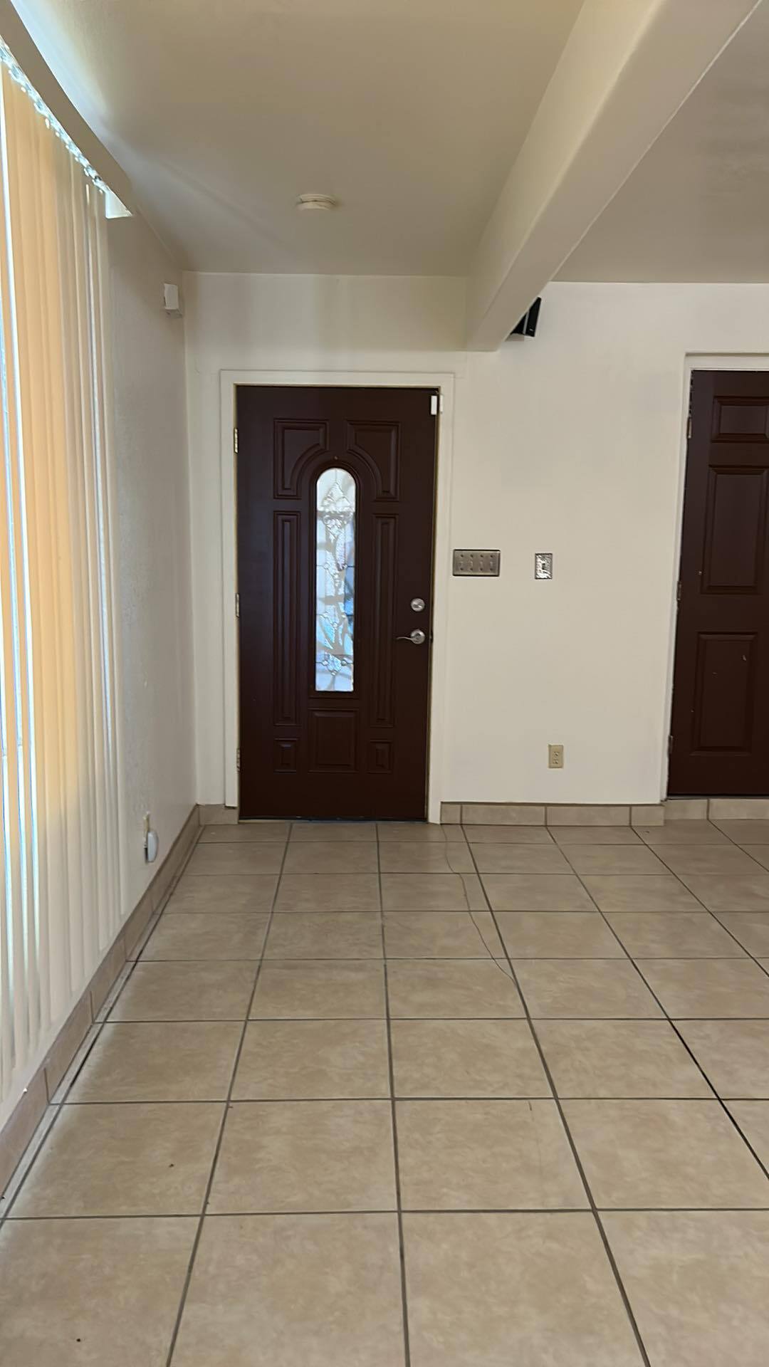 Building Photo - 1175 Avenida Gandara