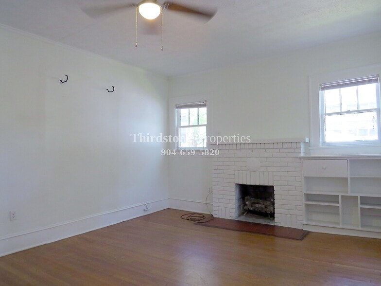 Building Photo - 2881 Selma St