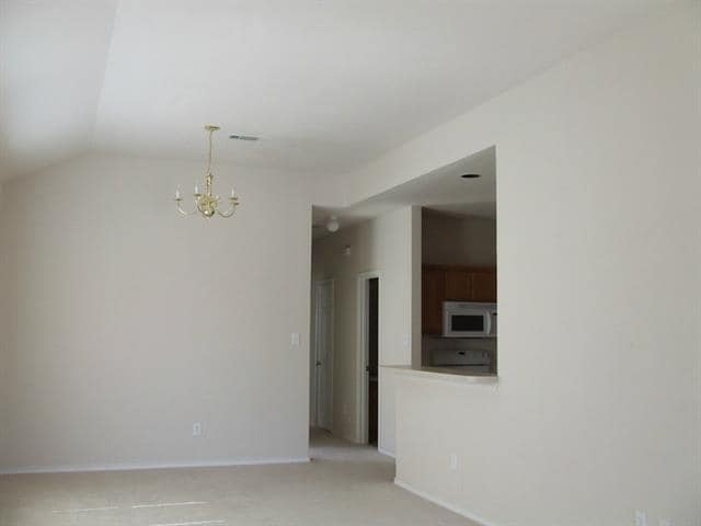 Building Photo - 921 Jenni Dr
