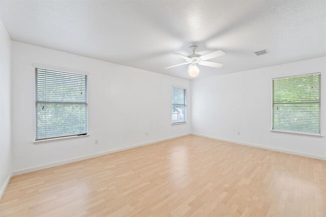 Building Photo - 3301 Texas Topaz Dr