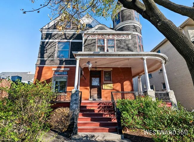 Building Photo - 420 N Marion St