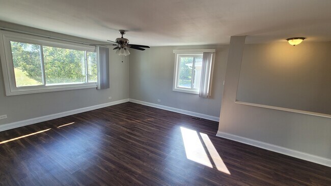 Building Photo - 120 Cotuit Ct