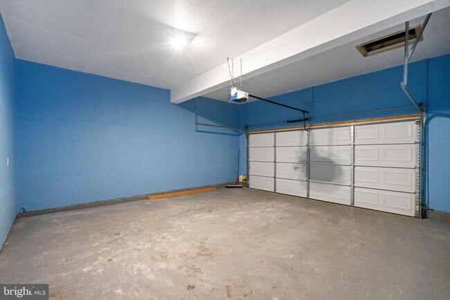 Building Photo - 290 Norland Knoll Dr
