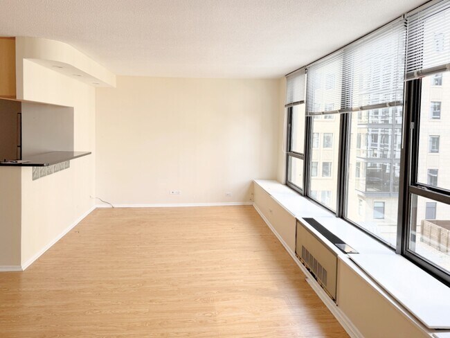 Building Photo - 1313 N Ritchie Ct