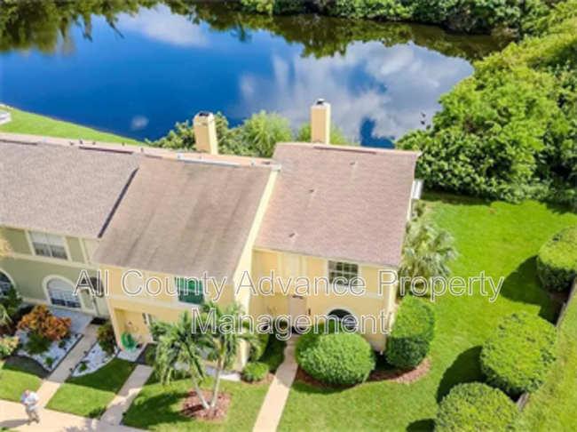 Building Photo - 1532 Chateaux De Ville Ct