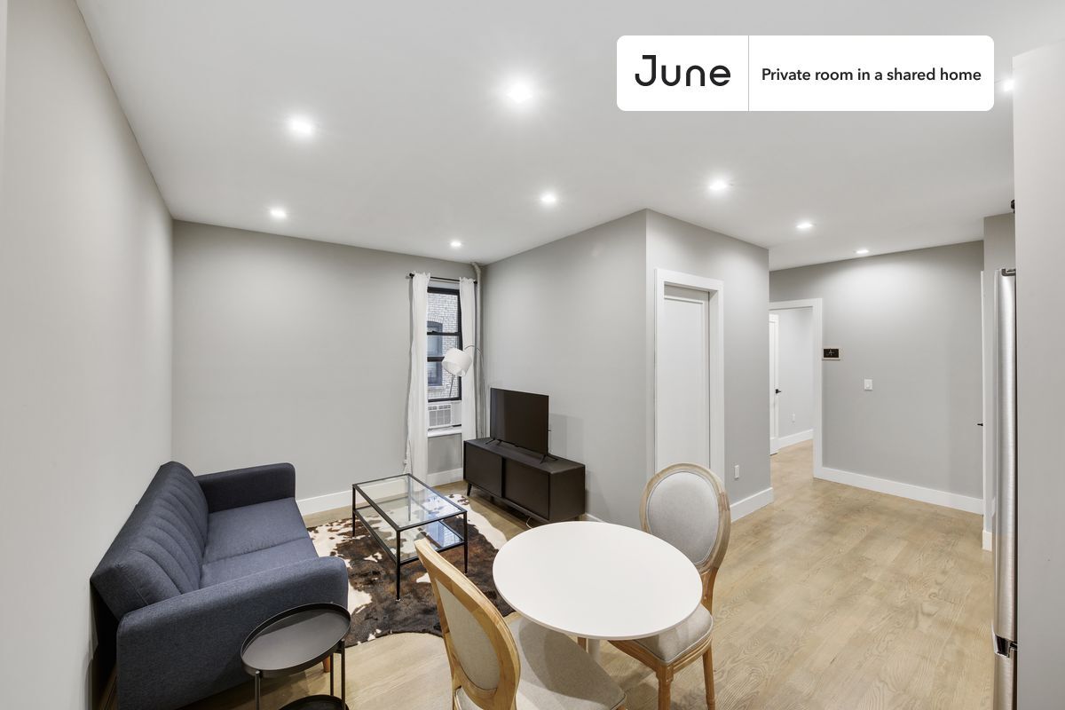 Building Photo - Room in Shared 2 bed/1 bath home