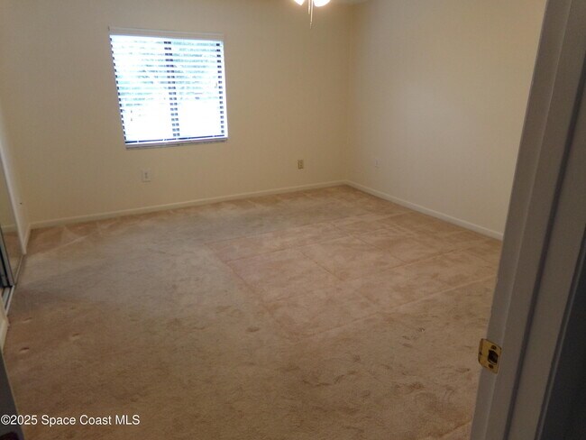 Building Photo - 155 San Juan Cir