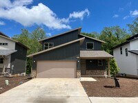 Building Photo - Brand New 3 Bedroom 2.5 Bathroom Springfield Home