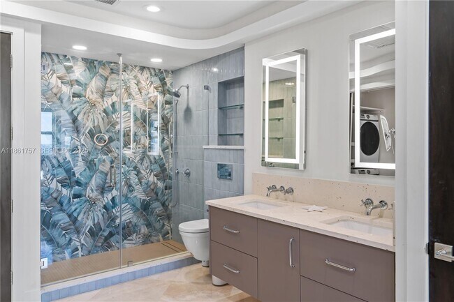 Building Photo - 209 N Fort Lauderdale Beach Blvd