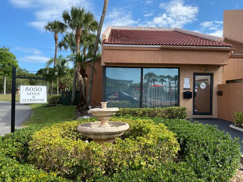 Building Photo - 8010 Hampton Blvd