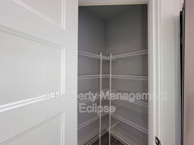 Building Photo - 19623 23rd Dr SE