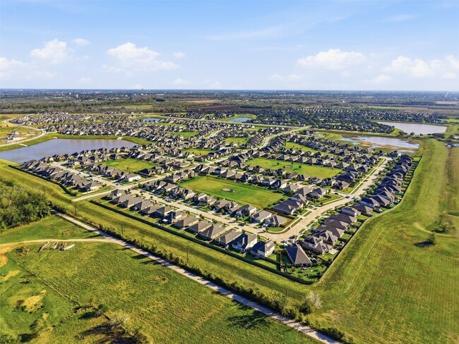 Building Photo - 6011 Watford Bend