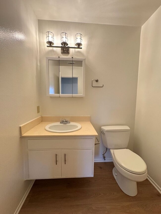 Building Photo - East Ventura Home- Spacious Backyard!