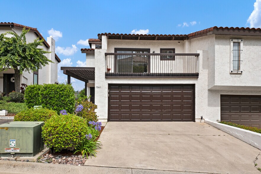 Building Photo - 1047 Santa Helena Park Ct