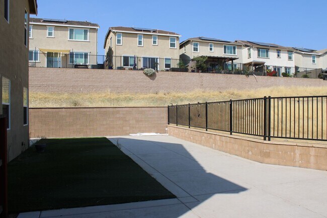 Building Photo - 1345 Orchid Ct