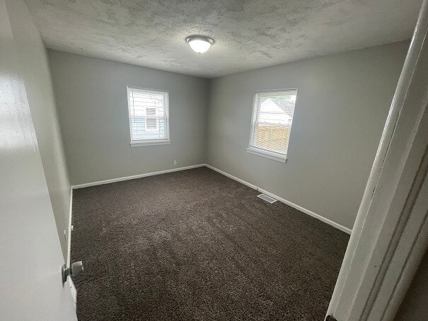 Building Photo - 314 Eola St SE