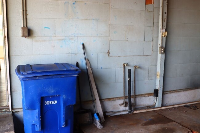 Building Photo - 2 Bedroom between Merced and Planada