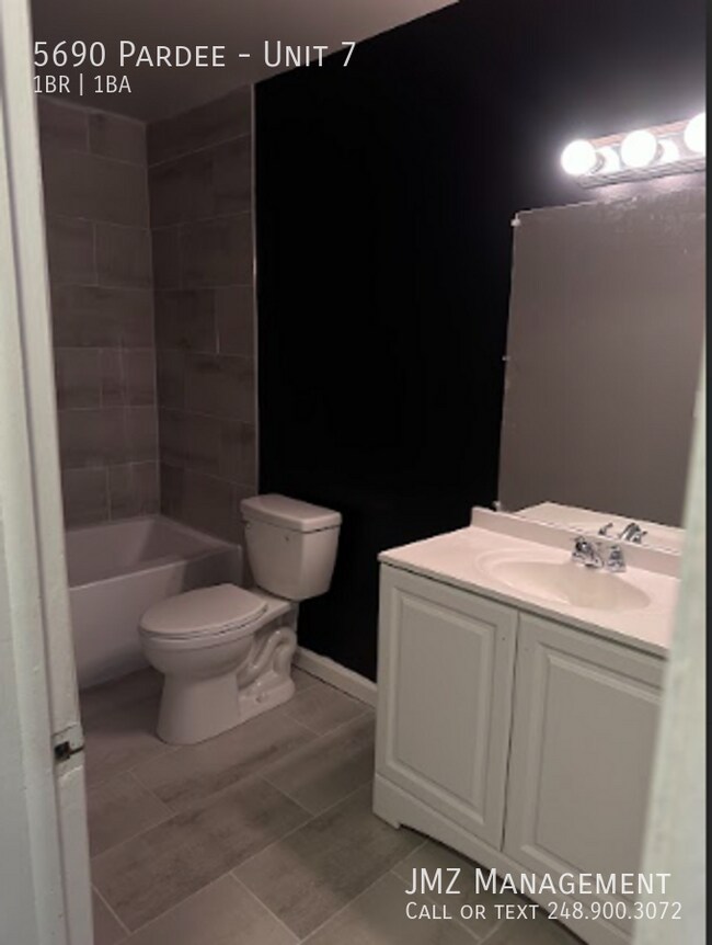 Building Photo - Beautiful updated 1 bedroom apartment in D...