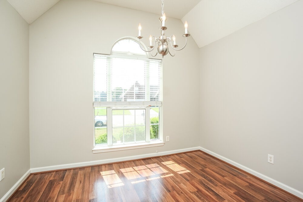 Building Photo - 8332 Pinnacle Dr