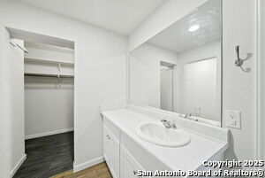 Building Photo - 363 Walnut Creek