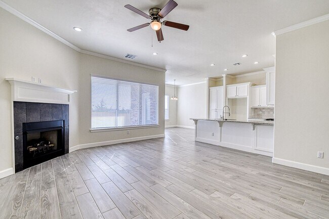 Building Photo - 3112 Pebble Pond Dr