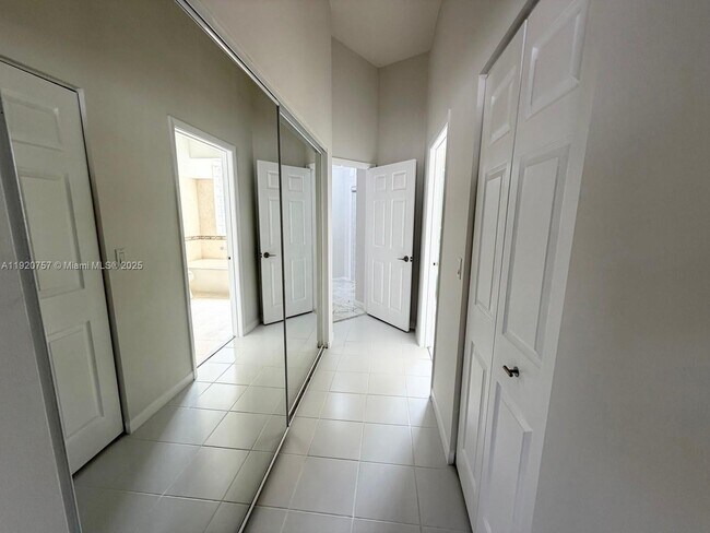 Building Photo - 3951 Redondo Ct