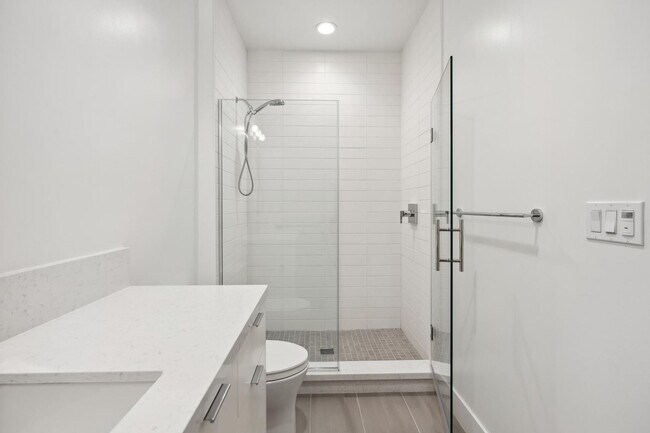 Building Photo - Luxurious Modern Single Family Home in West Menlo Park Available Now!