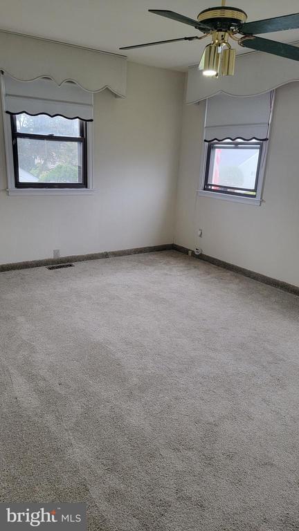 Building Photo - 8027 Narvon St