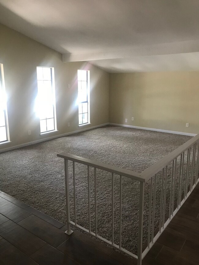 Building Photo - 2505 Cherry Blossom Ln