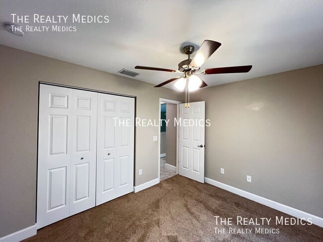 Building Photo - 2736 SW 161st Loop