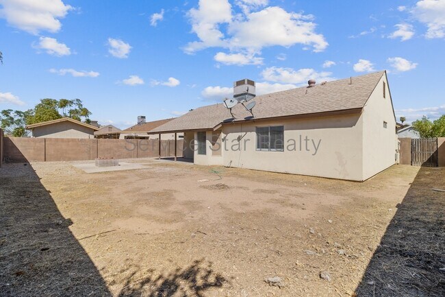 Building Photo - 7737 W Hazelwood St