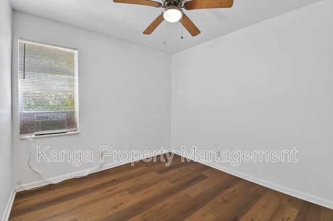 Building Photo - 635 6th St