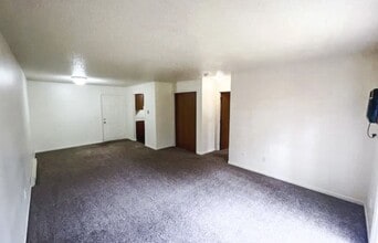 Building Photo - 10 Park Terrace Blvd