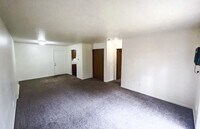 Building Photo - 10 Park Terrace Blvd