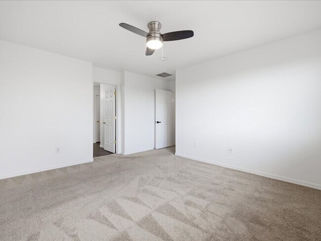 Building Photo - 14252 South Avenida Zumba