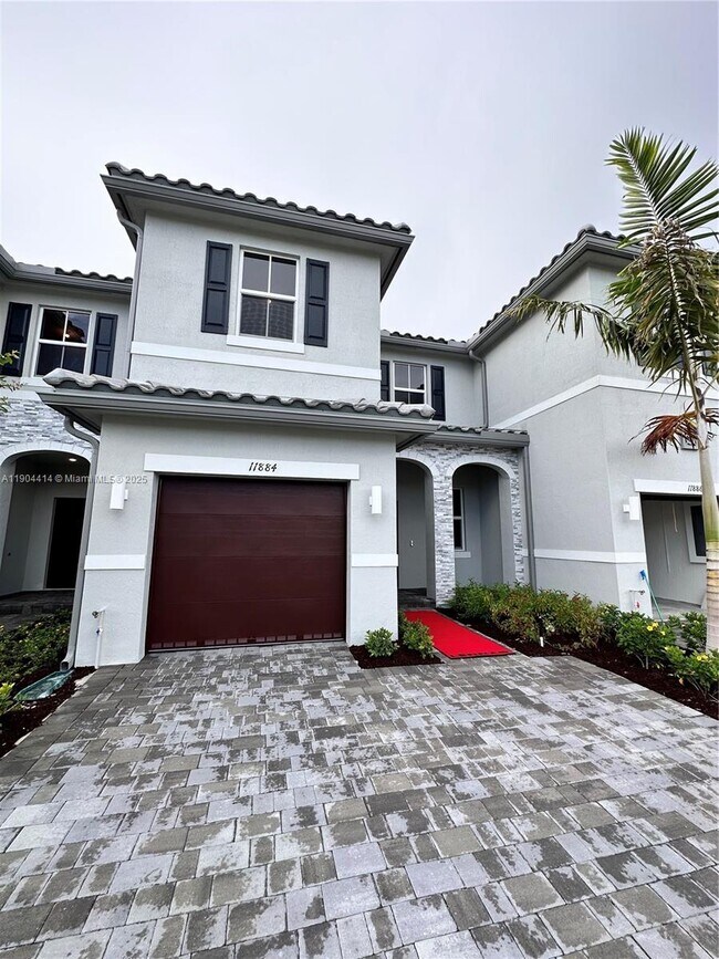 Building Photo - 11884 NW 47th Manor