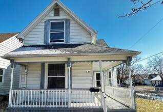 Building Photo - Spacious 3 Bedroom 1 Bath House