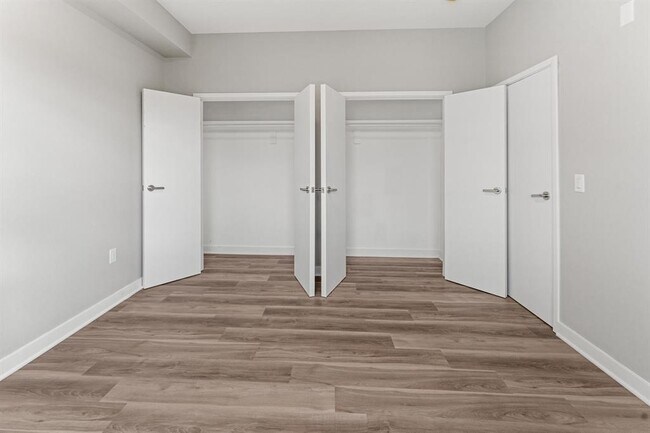 Building Photo - 475 Communipaw Ave