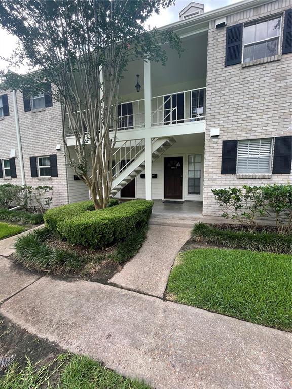 Building Photo - 13022 Trail Hollow Dr