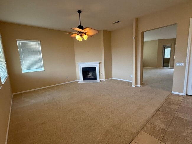 Building Photo - Apple Valley Estates- Gated Community- Beautiful 4 Bedrooms, 3 Bathrooms
