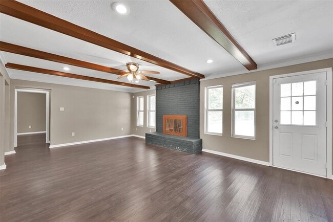 Building Photo - 696 Ravensworth Dr