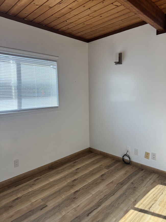 Building Photo - 31 Kuhinia St