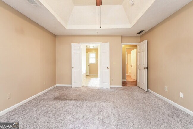 Building Photo - 3550 Spring Creek Cir
