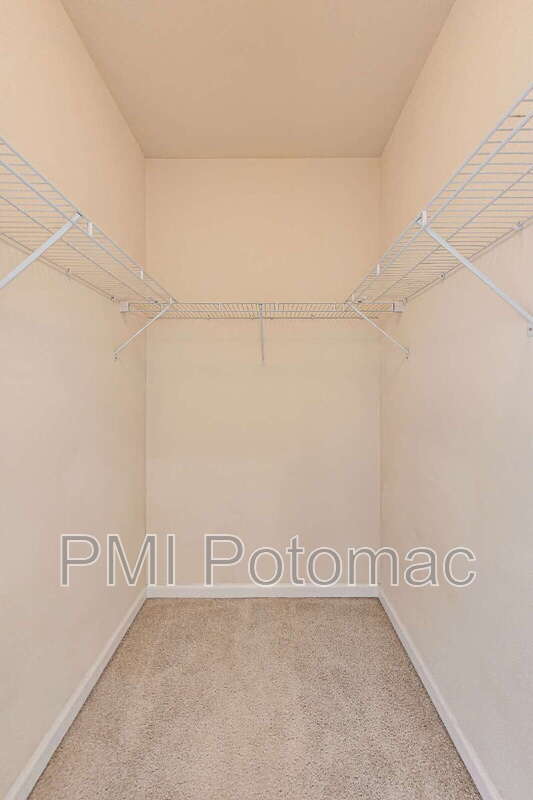 Building Photo - 2133 Little Sorrel Way