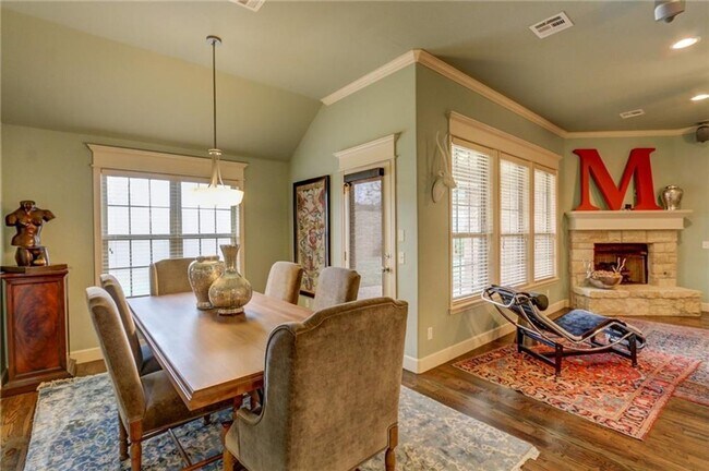 Building Photo - Stunning Edmond Home- Regency Pointe-Neigh...