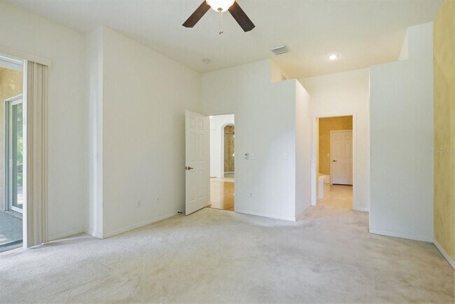 Building Photo - 1405 Ridge Terrace