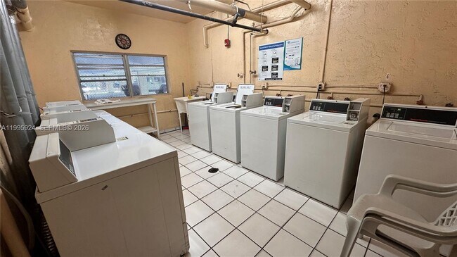 Building Photo - 12590 NE 16th Ave